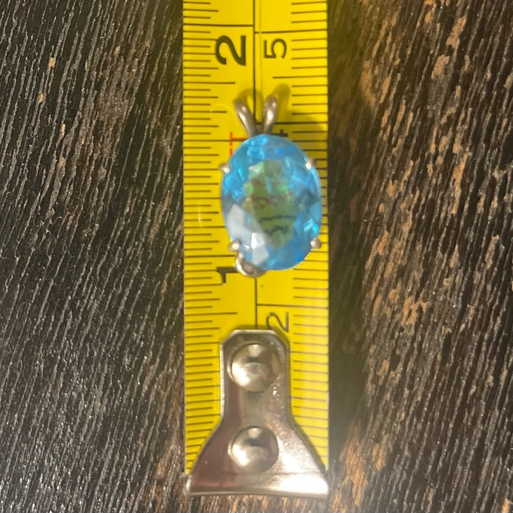 Blue TOPAZ Silver Setting Oval Faceted Pendant Gorgeous - Picture 9 of 10